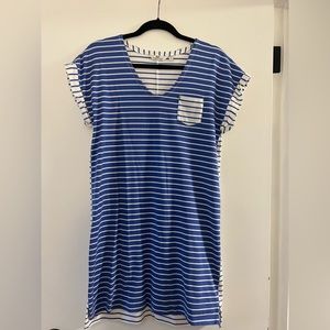 Vineyard Vines T-shirt dress -